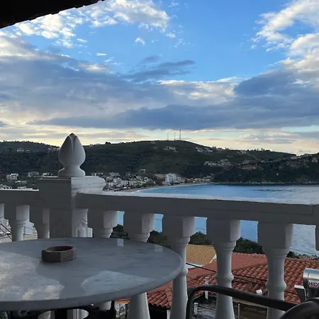 Hillside Sky View Homestay