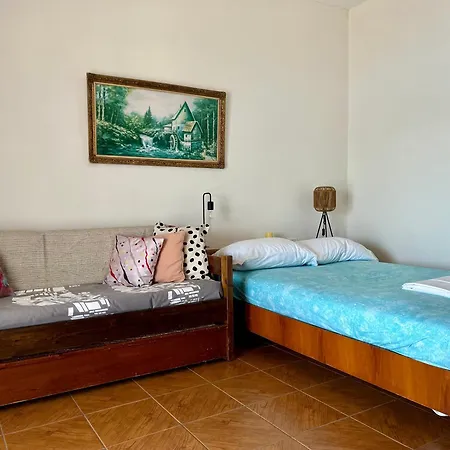 Hillside Sky View Homestay Himare